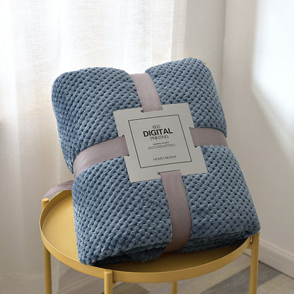Soft Thickened Pineapple Grid Coral Fleece Blanket