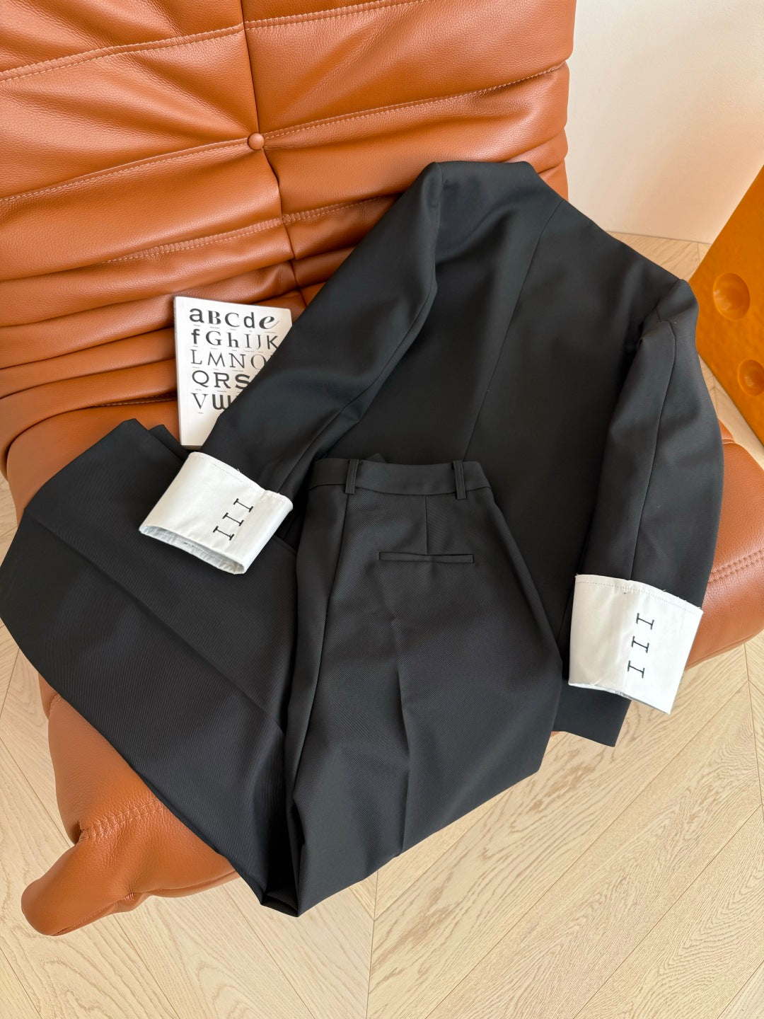 YSL 25 V-neck Suit Set Black Polyester