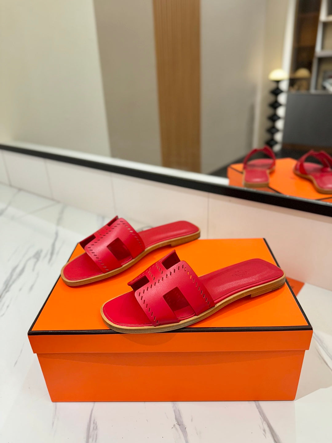 HM Oran Sandal Red Perforate Cowhide 294879