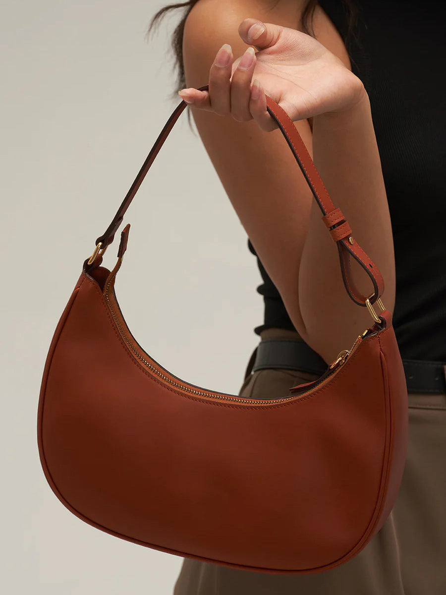 Elisa Crescent Bag In Leather