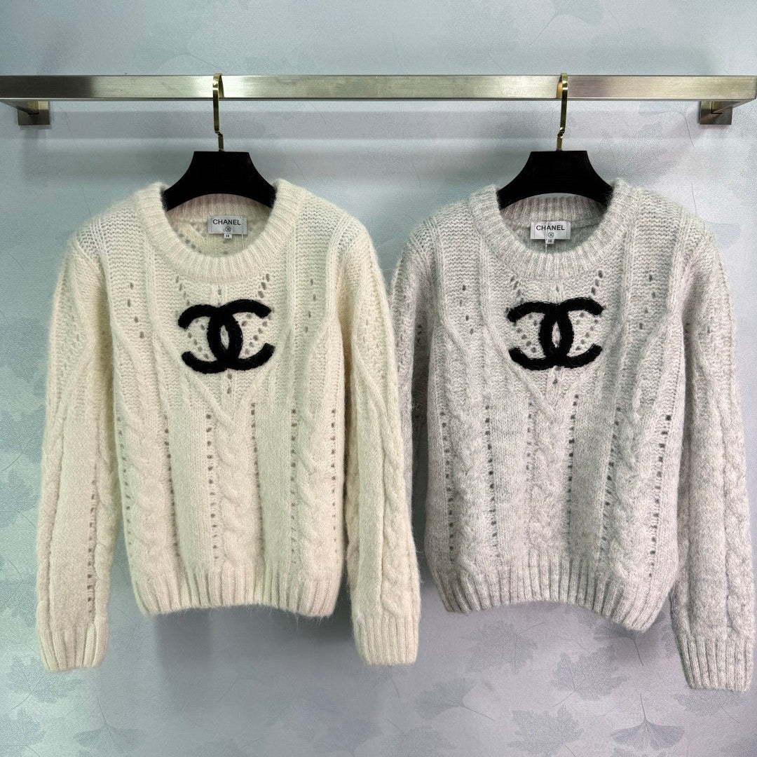 Chanel 25 Sweater Light Gray and Cream Wool 308087