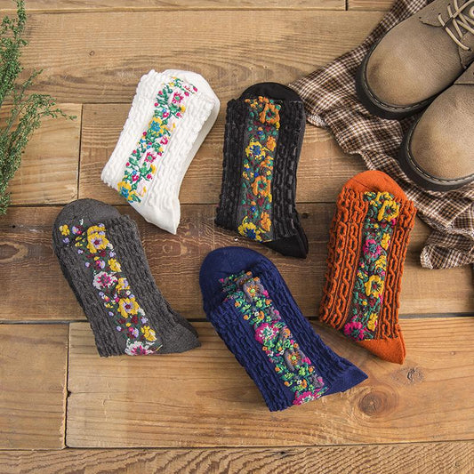 National Style Court Pattern Small Broken Flower Socks Women'S Cotton Personalized Middle Tube Boots Socks Retro Color Women'S Socks