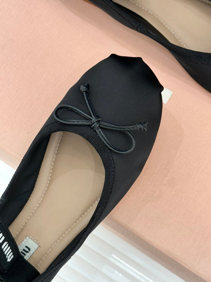 Miu Classic Bow Letter Ballet Black Satin