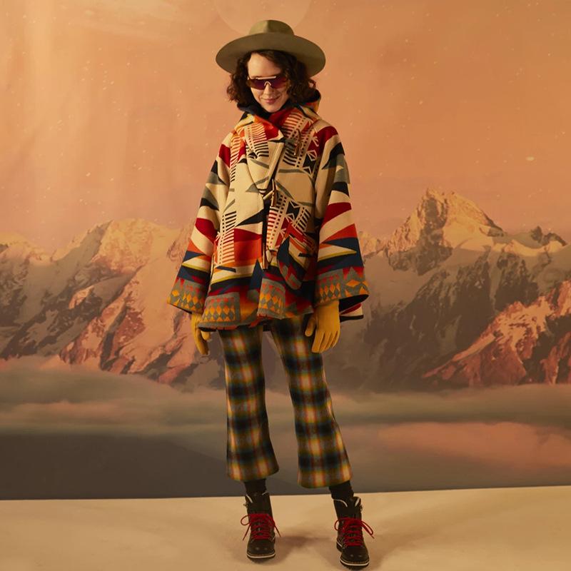 Long-Sleeved Hooded Coat Printed Woolen Coat