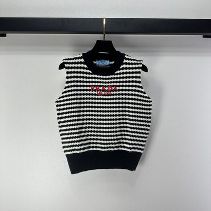 Prada 26s Knit Vest White Black Stripes Ribbed Knit 348998