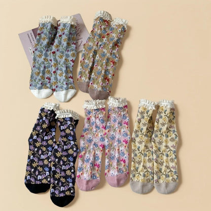 Rufia - Lace-Trim Vintage Floral Relief Socks