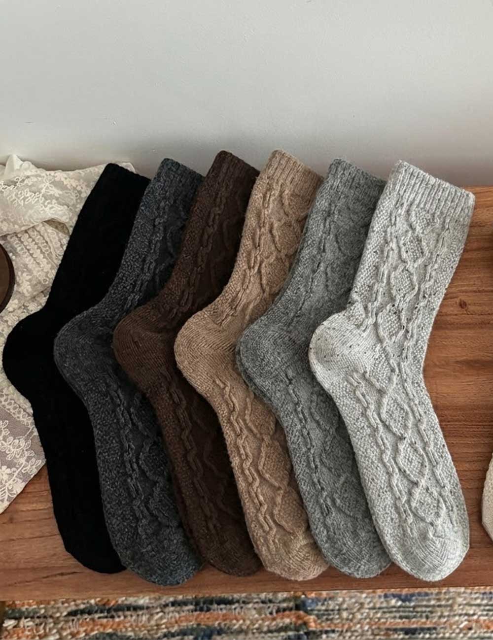 Trendy Cable Knit Wool Warm Crew Socks
