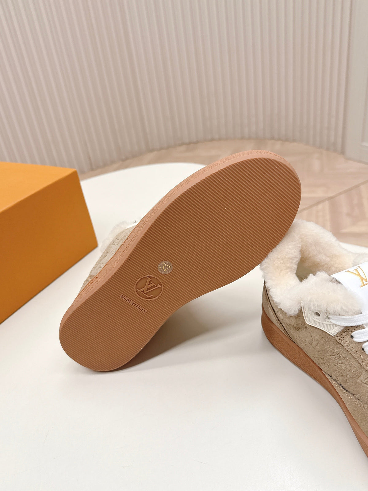 LV Stadium Sneaker White Brown Suede Wool 595425