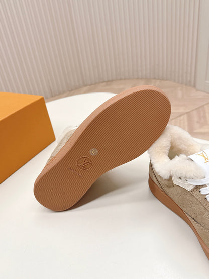 LV Stadium Sneaker White Brown Suede Wool 595425