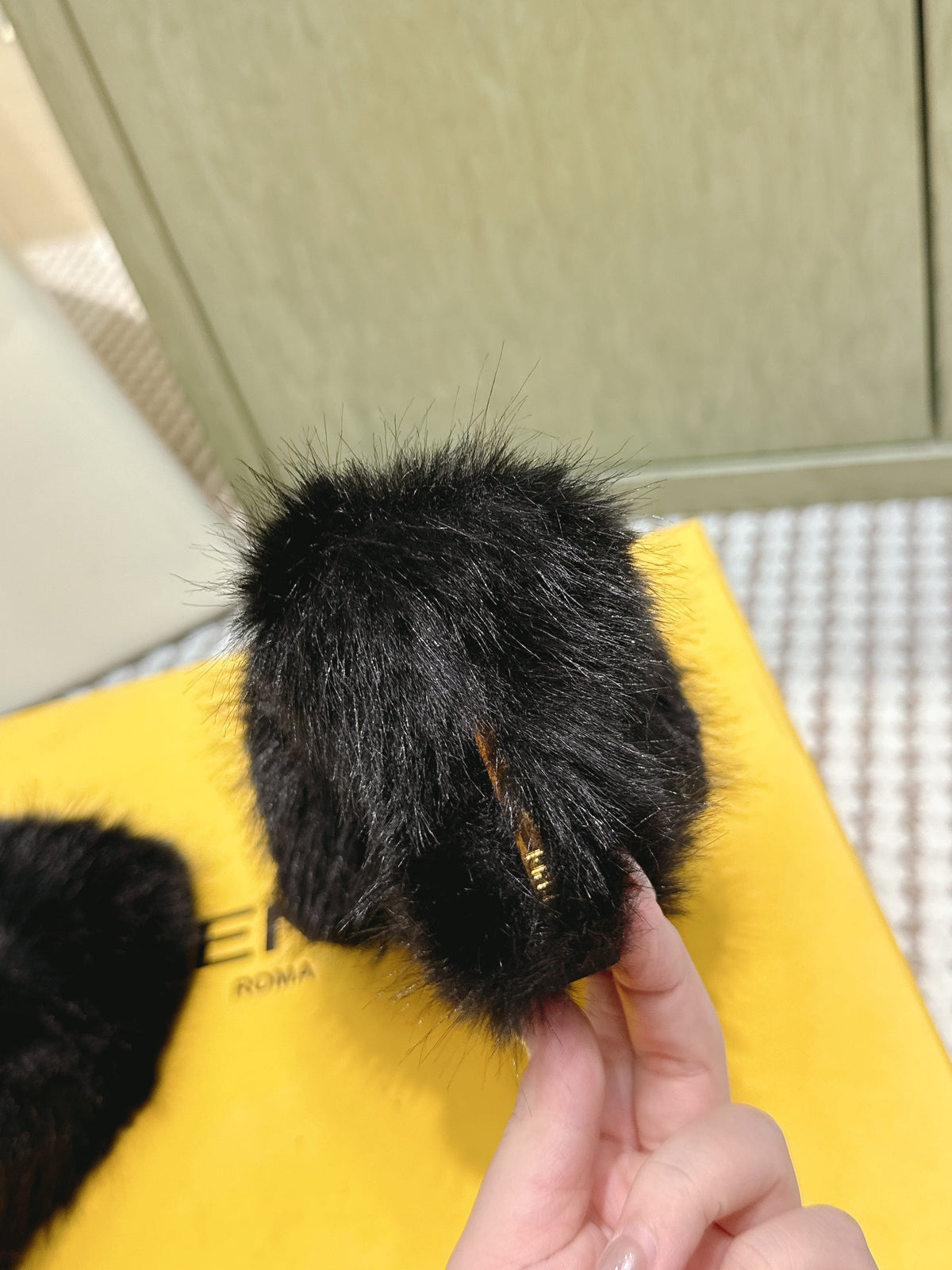 Fendi Fur Slip-On Black Rabbit Fur 568916