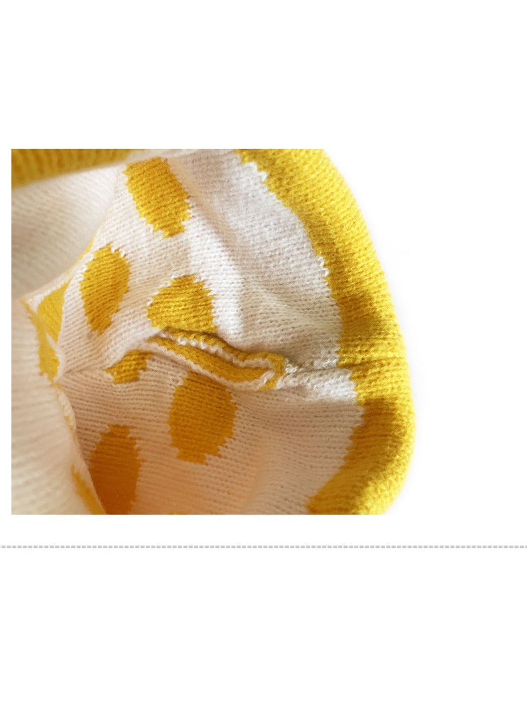 Haila - Polka Dots Cat-Ear Knitted Beanie