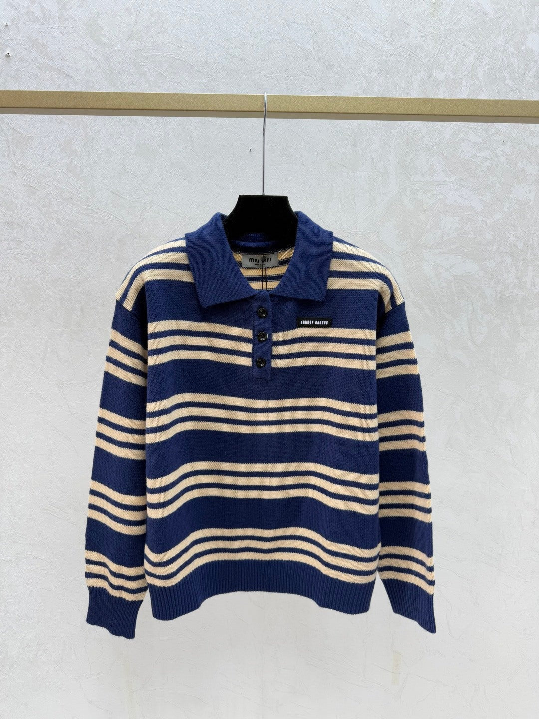 MIUMIU TURTLENECK SWEATER STYLE 672