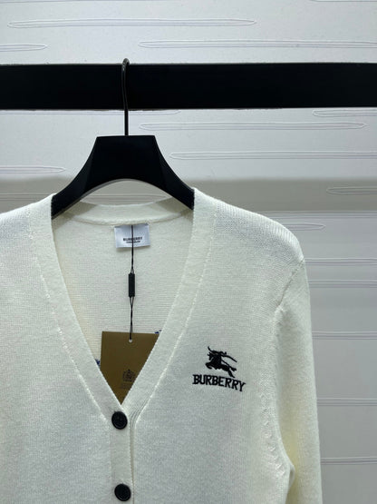 Burberry 25 V-neck Long-sleeved Cardigan Wool