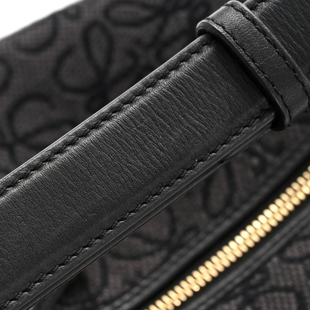 Jacquard Anagram Calfskin Medium Cubi Bag Anthracite Black