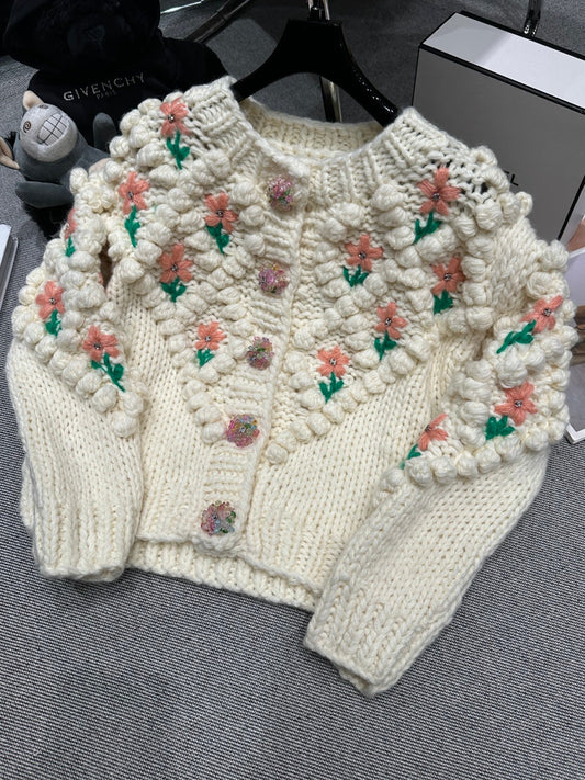 Chanel 26 Early Spring New Knit Cardigan Off-White in Wool Blend 800129