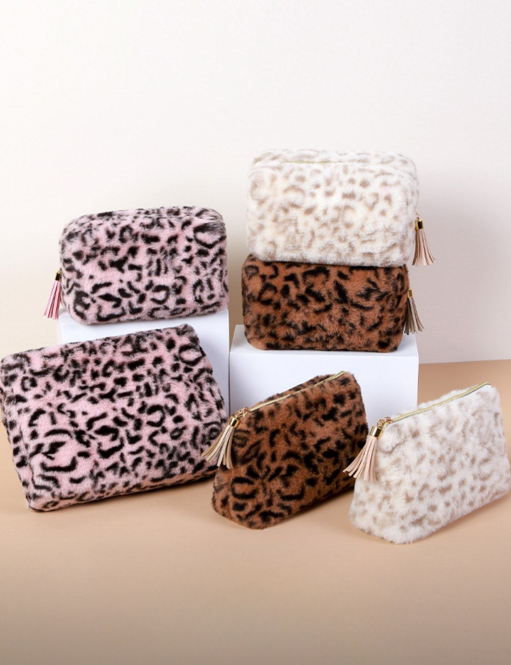 Leopard Print Plushed Large Capacity Makeup Bag