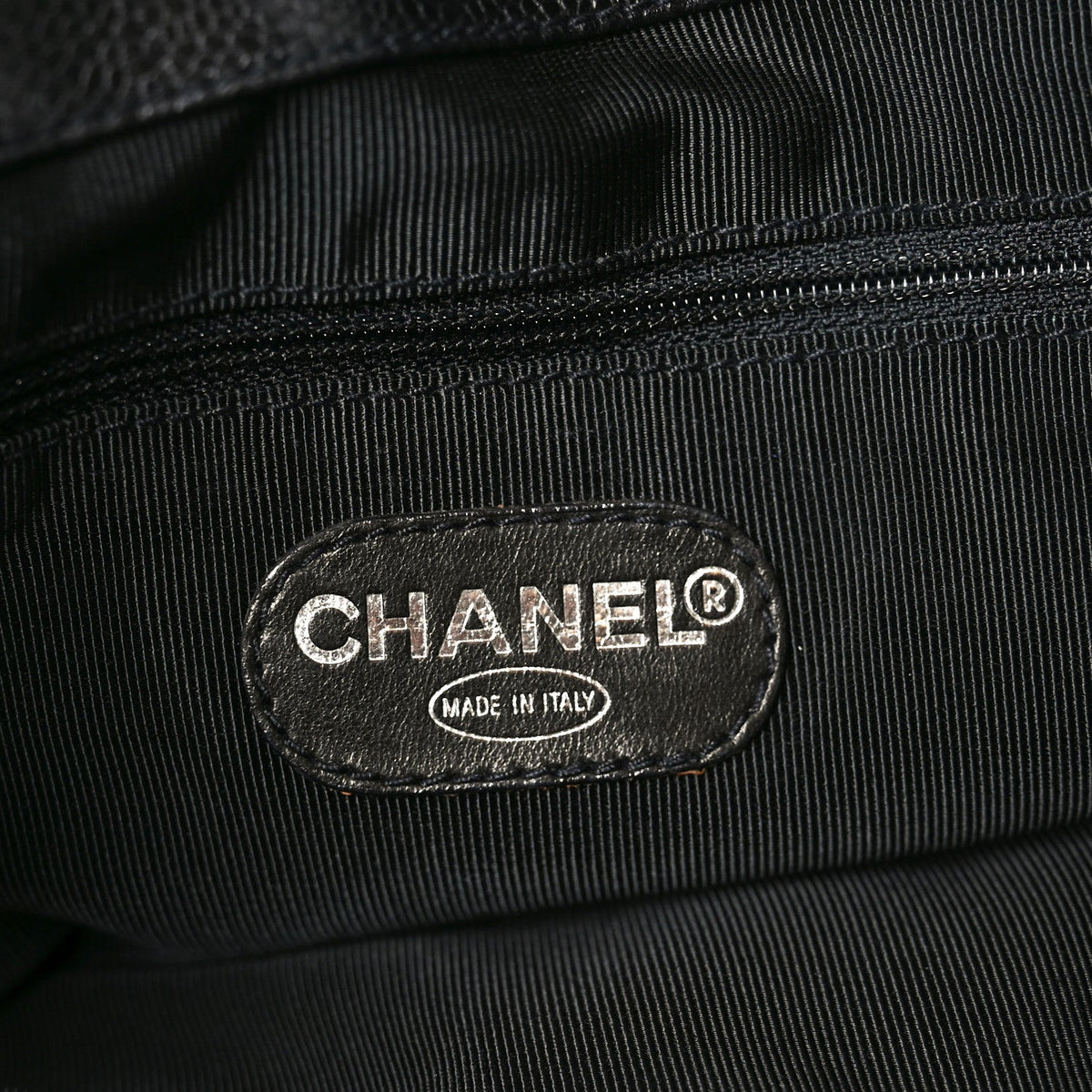 Caviar Shoulder Bag Black