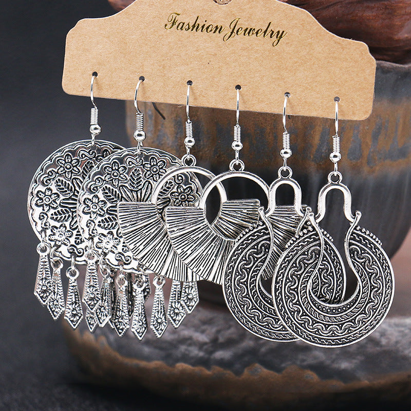 Fashionable Metal Baroque Earrings Retro U-Shaped Design