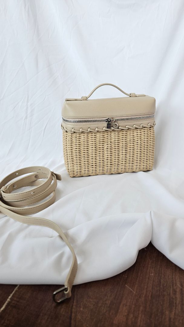 Loro Piana Extra Pocket L19 North-South wicker