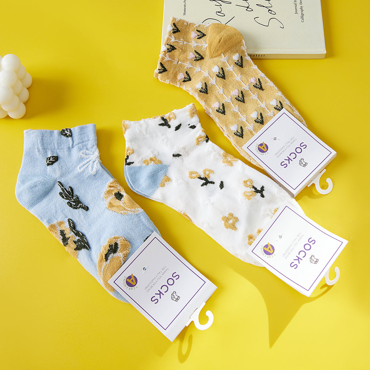 Rufia - Vintage Floral Blue and Yellow Low-Cut Socks