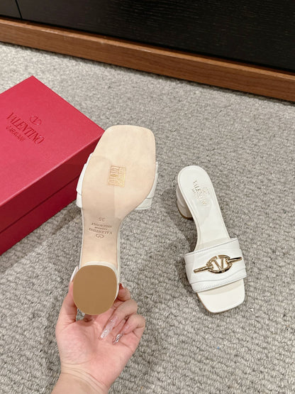 VLOGO SIGNATURE SLIDE SANDAL 60MM IN WHITE CALFSKIN