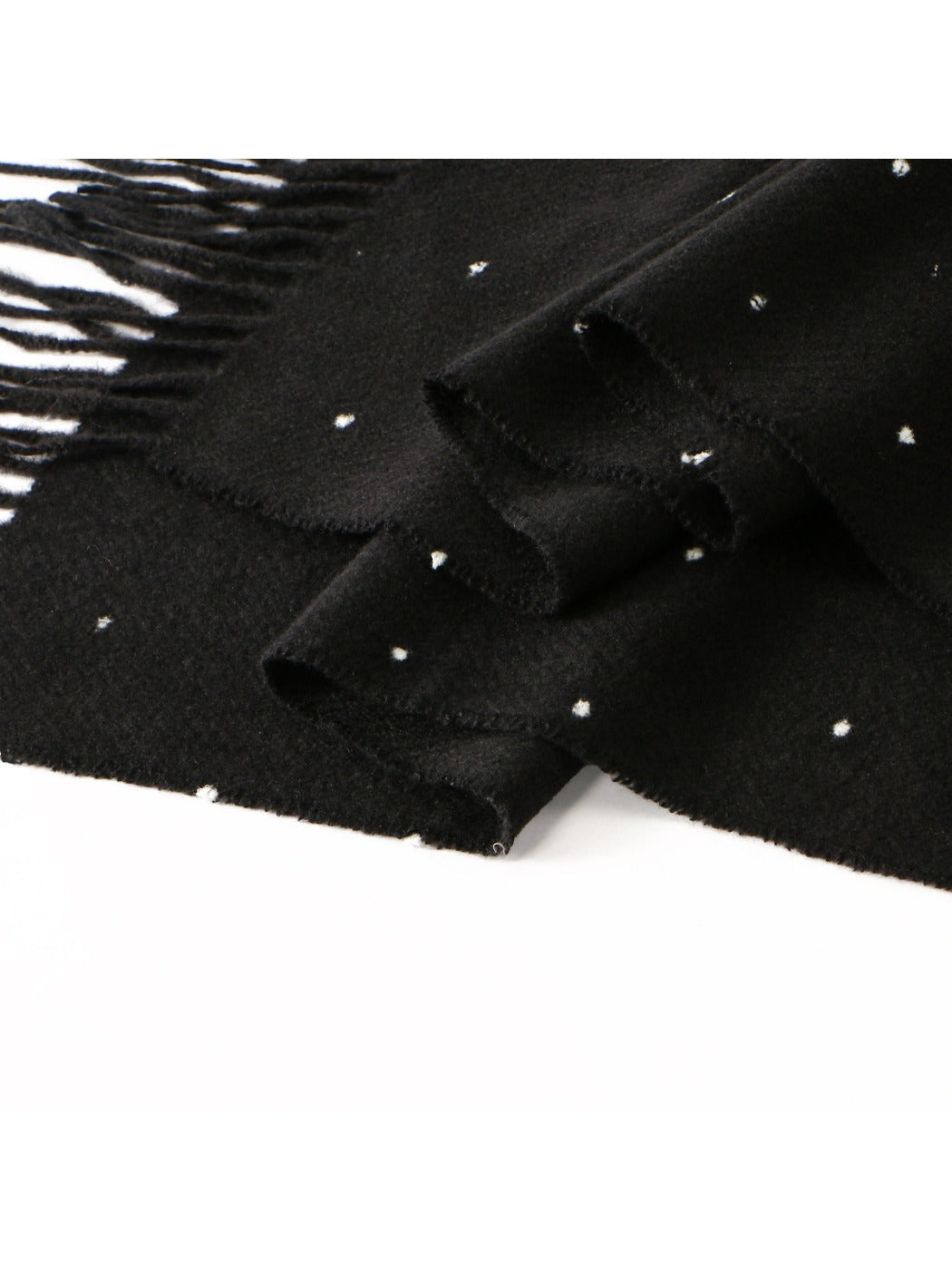 Sscarvii - Polka Dots Tassel Winter Scarf