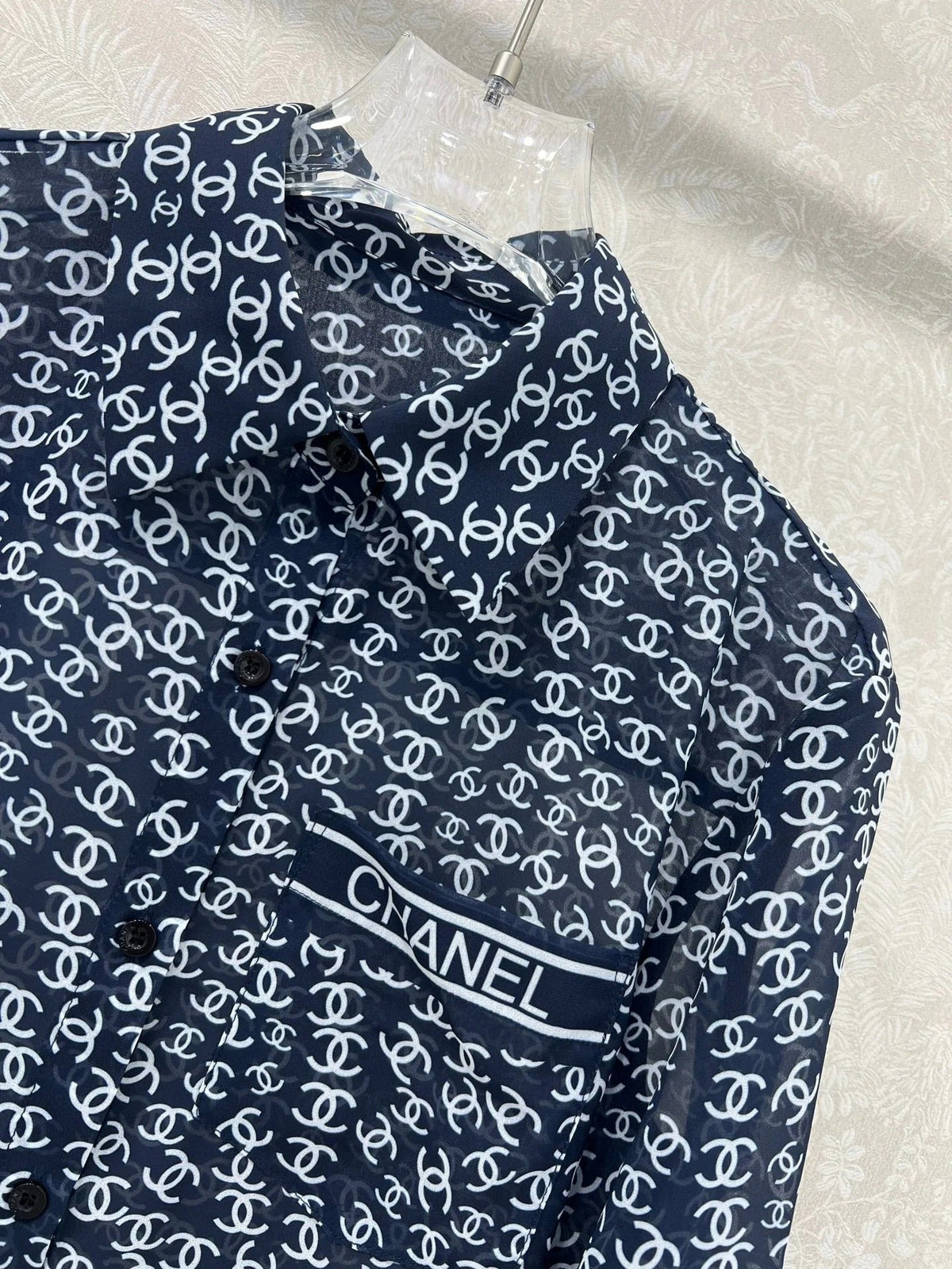 CHANEL LOGO PRINTED SHIRT 275191