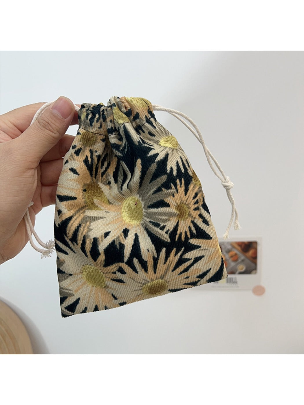 Cosbai - Floral Drawstring Pouch - Mini &amp; Portable