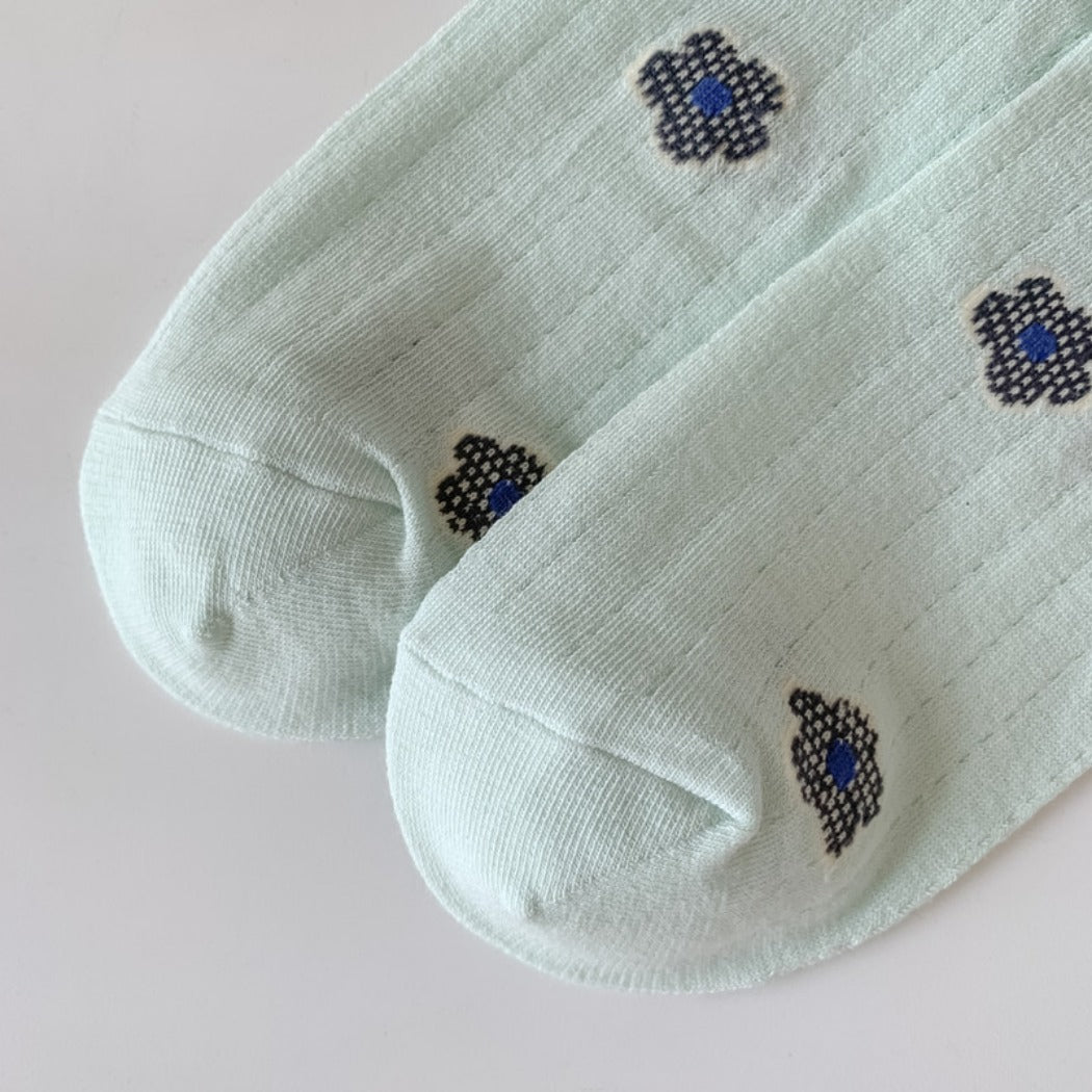 Rufia - Lace Flower Color-block Crew Socks - Sweet &amp; Retro