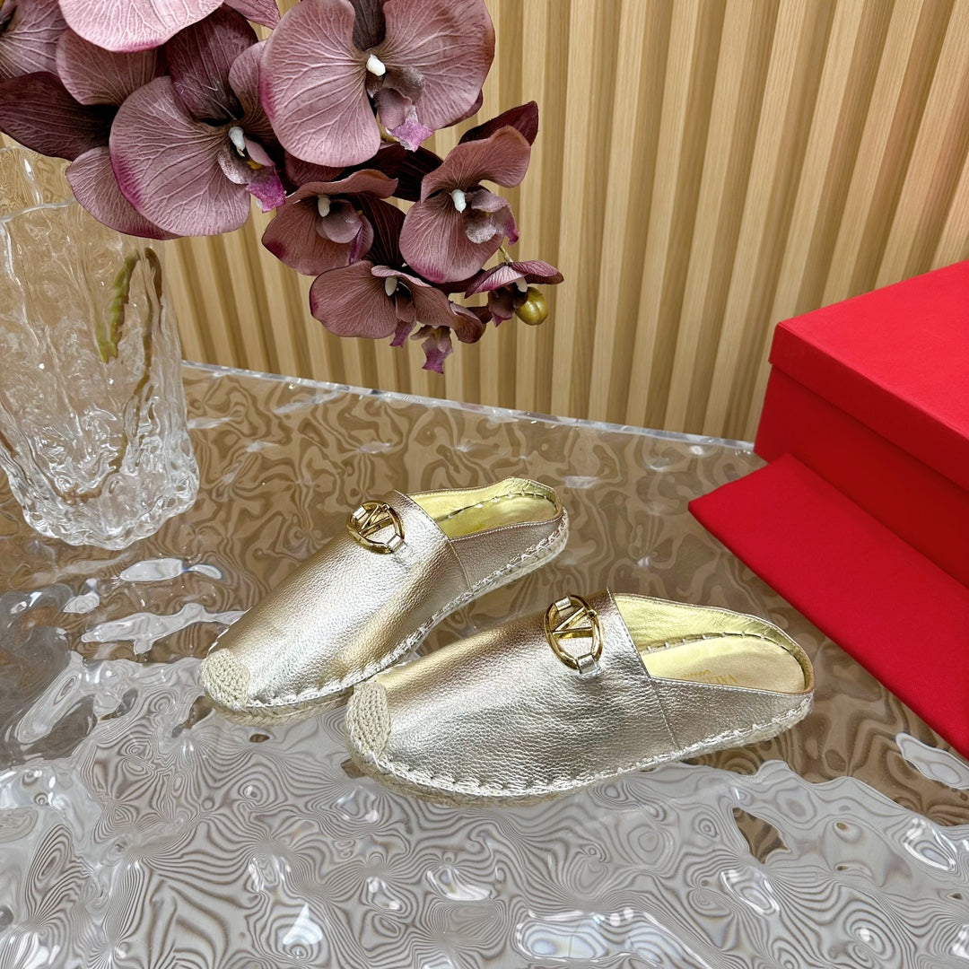 The Bold Edition VLogo Mules Gold Leather