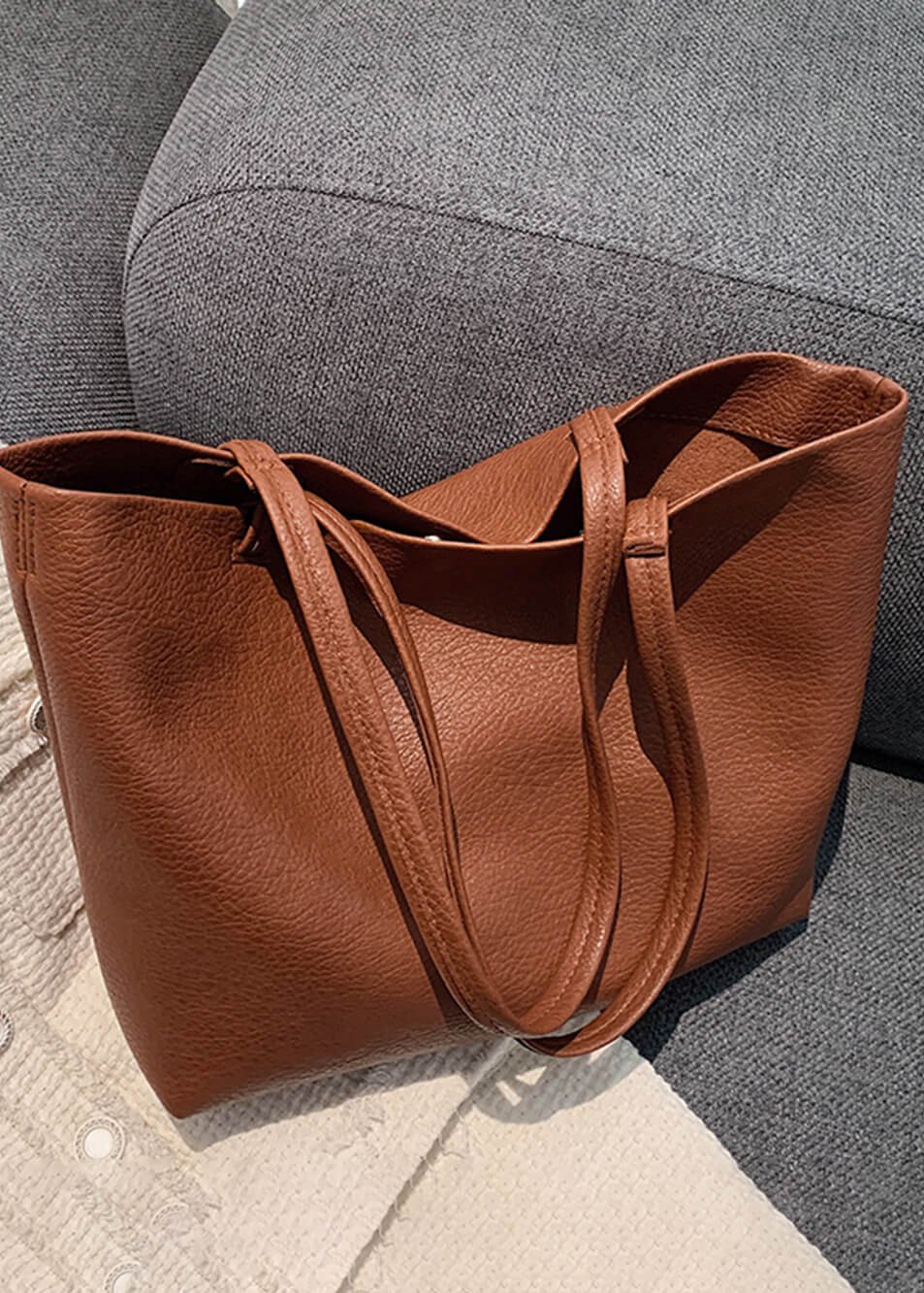 Soft Leather Tote Bag In Beige And Brown