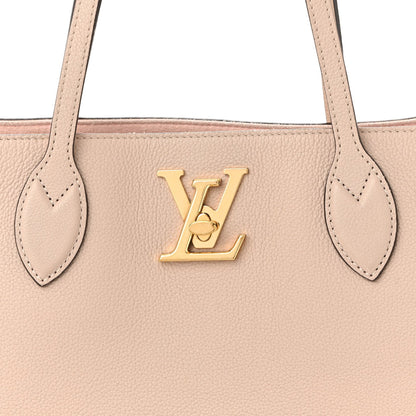Grained Calfskin Lockme Shopper Greige