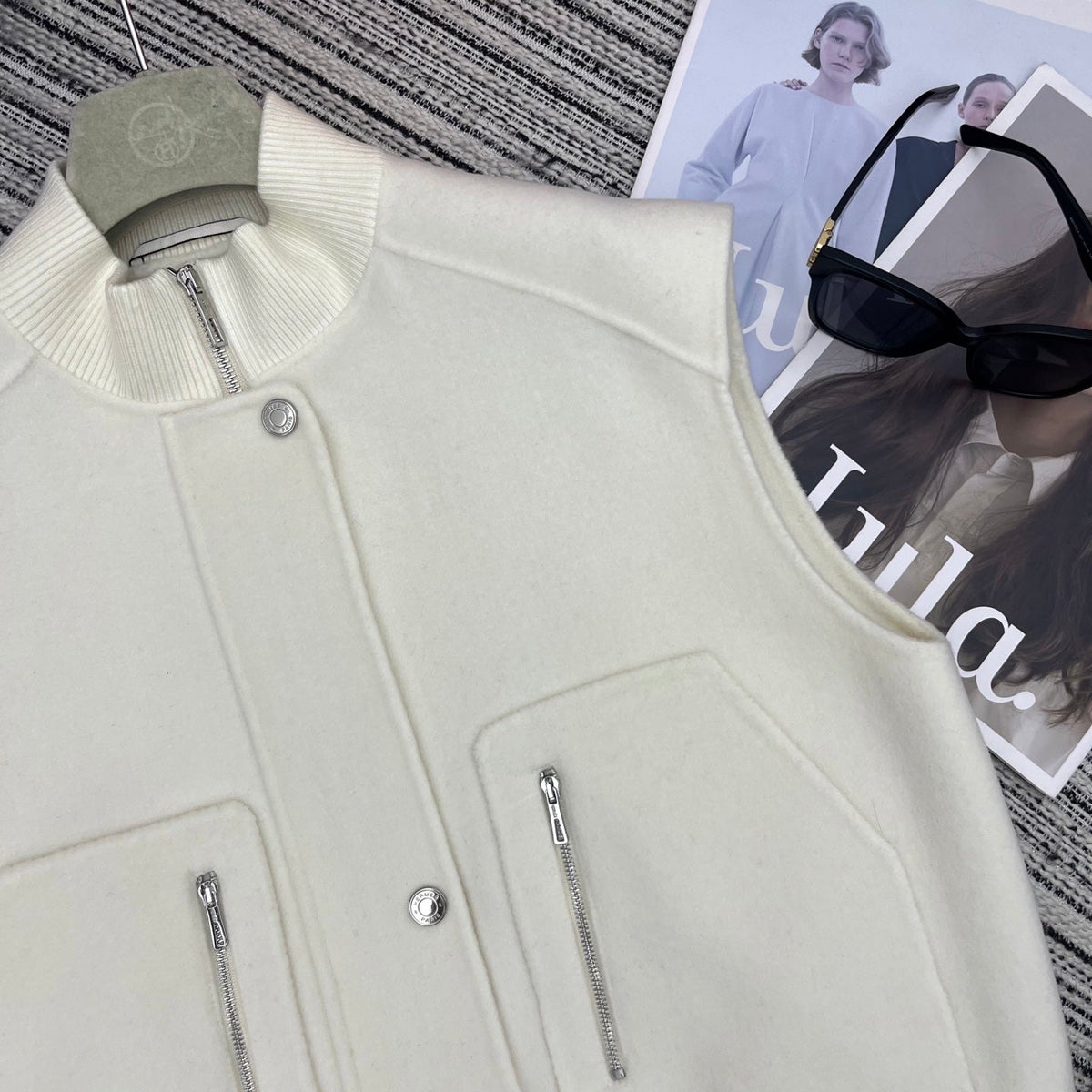 HM Stand-Up Collar Double-Faced Cashmere White Vest