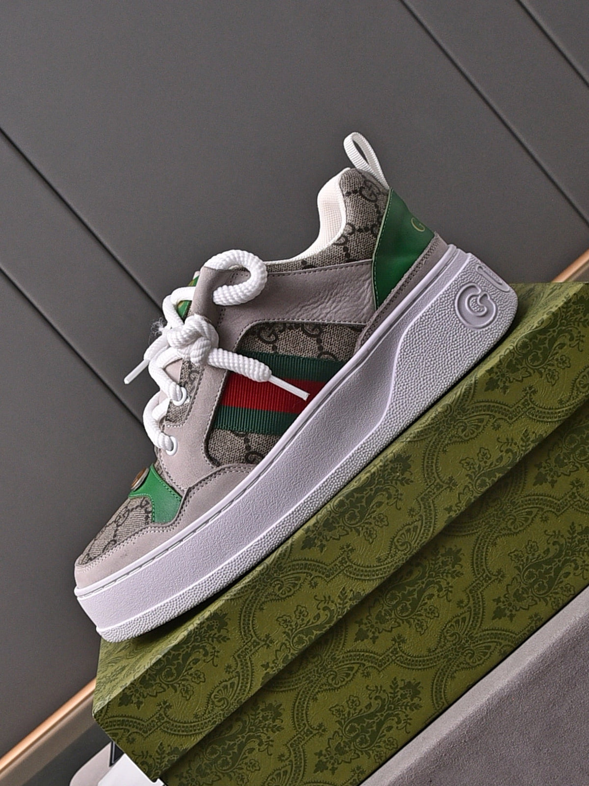 GG SNEAKERS SCREENER GREY LEATHER