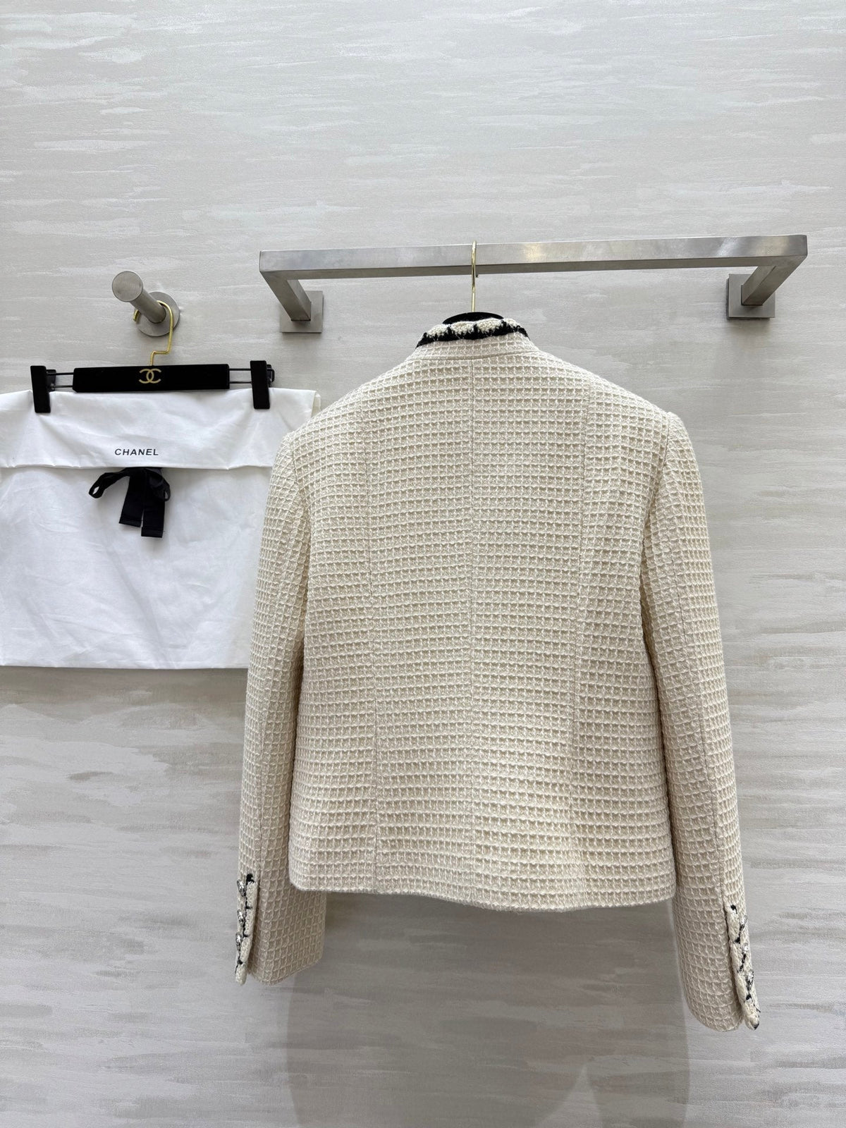 CC 25 Salzburg Wool Soft Tweed Braided White Jacket