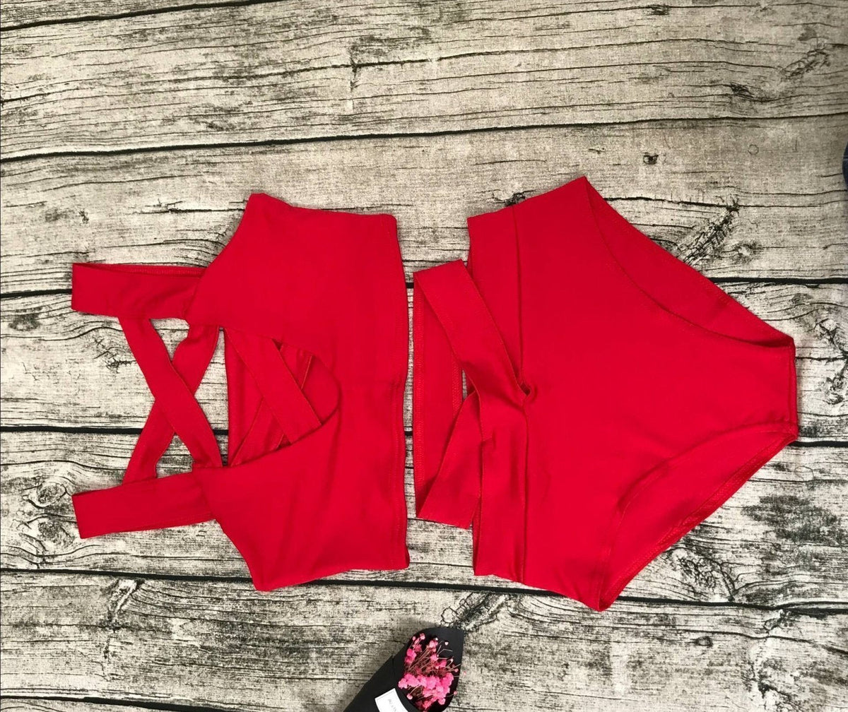 11 Colors Solid Color Bikini Swimsuit In 5 Size