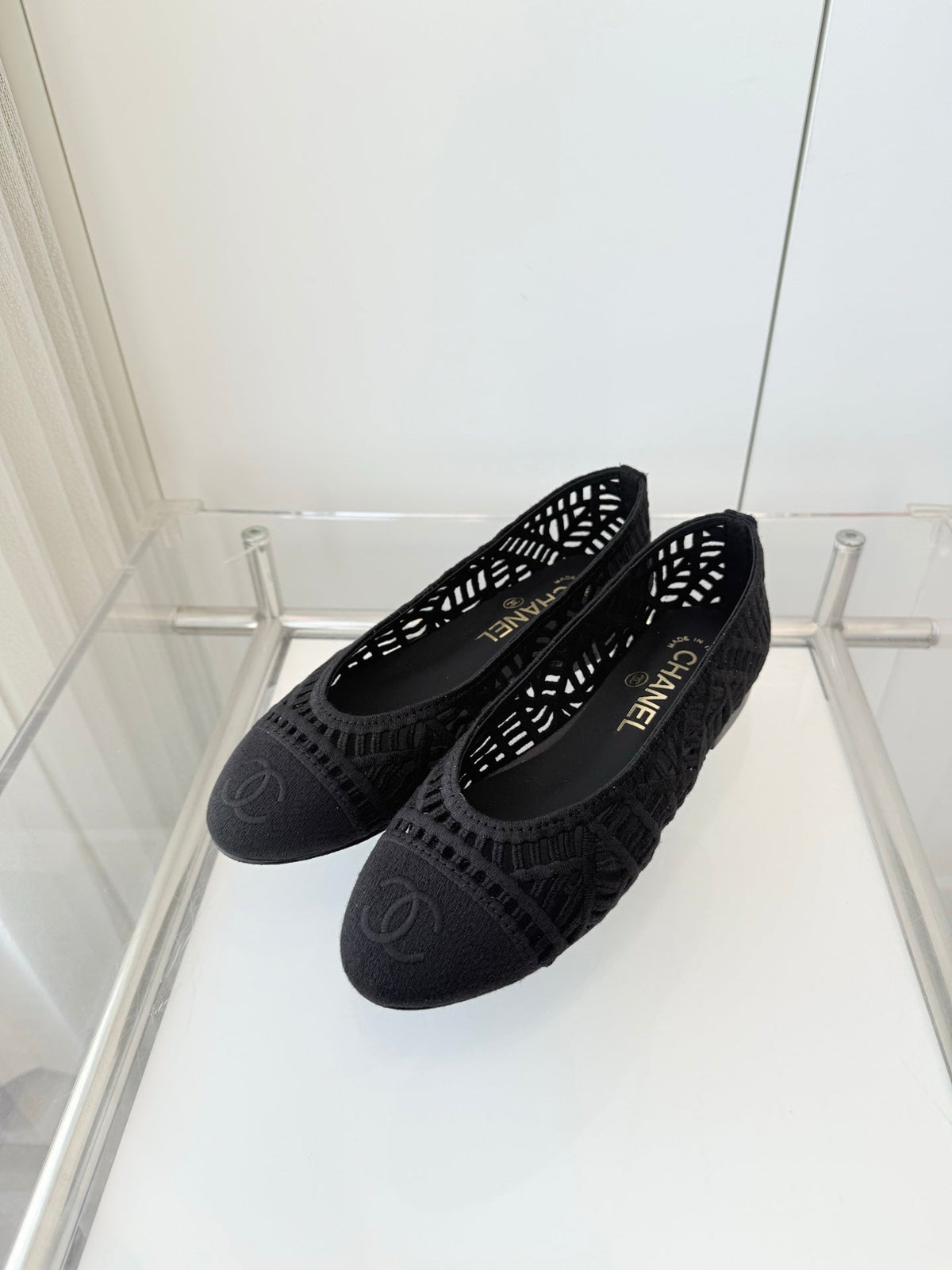 Chanel 26 Ladies Ballet Flats Black in Fabric 597336
