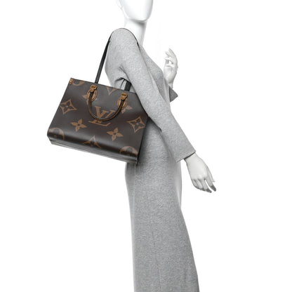 Reverse Monogram Giant Onthego MM
