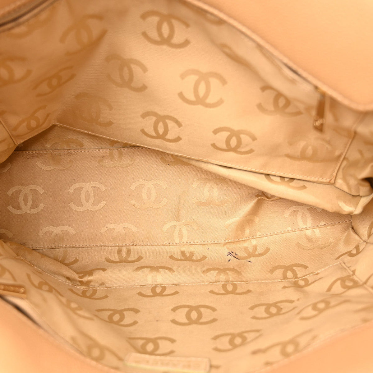 Caviar CC Stitched Medium Tote Beige