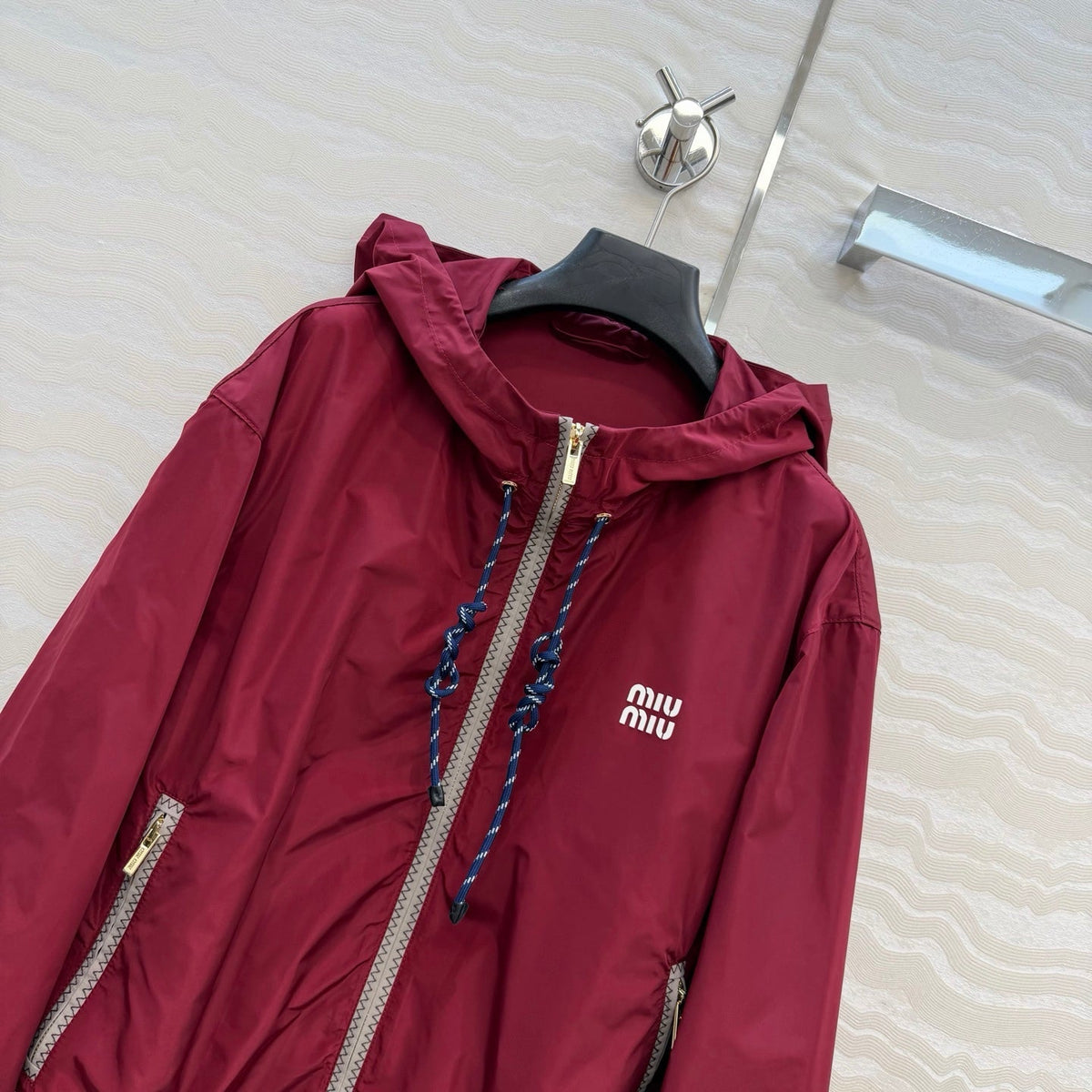 Miu 26s Hooded Jacket Red Polyamide 346203