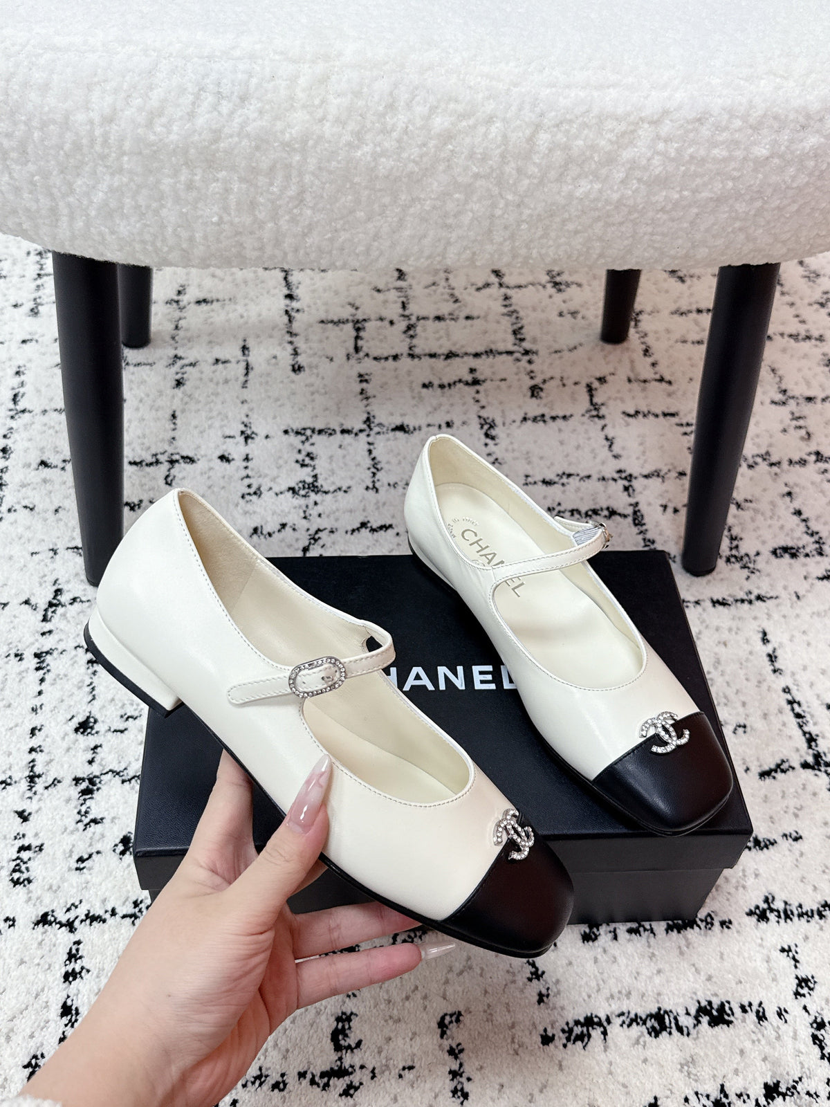 CC 25B MaryJane Shoes Black White Sheepskin