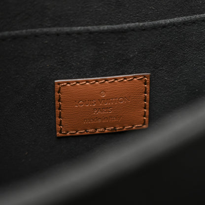 Reverse Monogram Dauphine MM