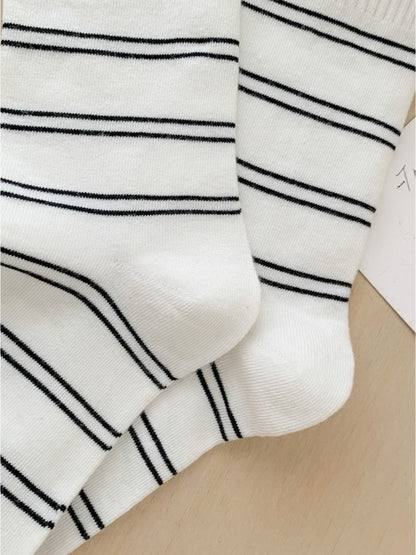 Rufia - Striped Puppy Mid-calf Socks - Cute &amp; Stylish