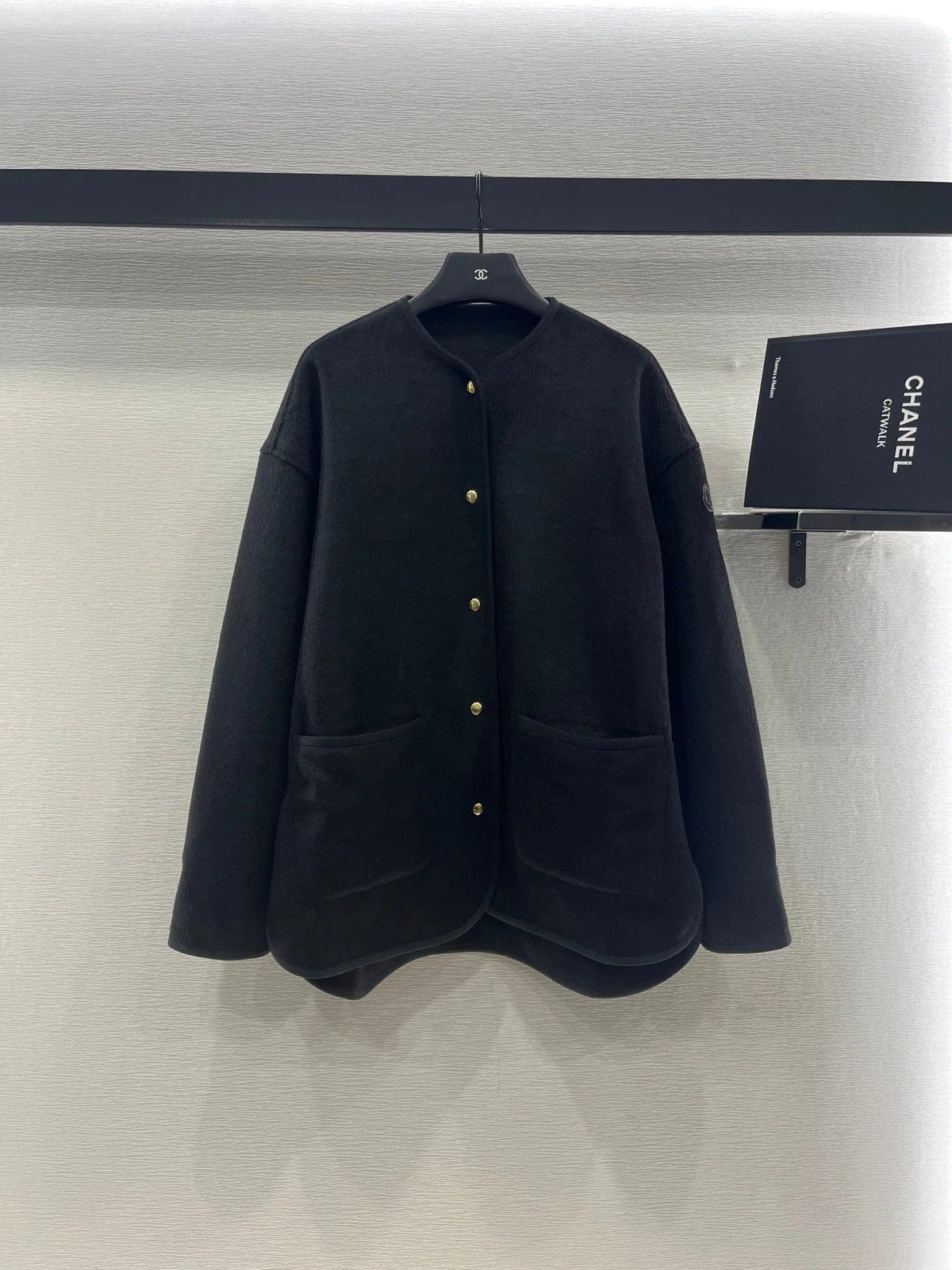 MONCLER 25S JACKET IN BLACK 307609