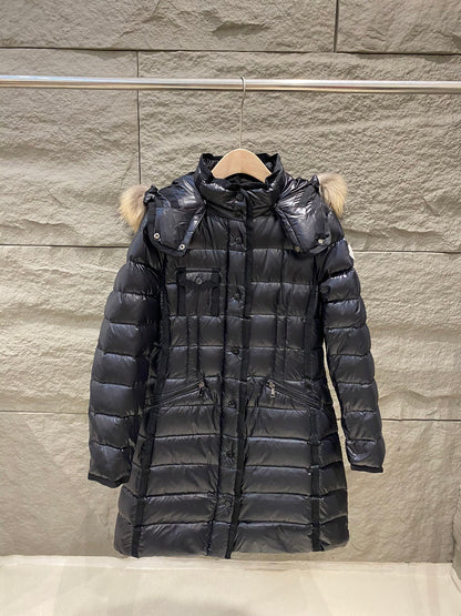 Moncler Puffer Jacket Hood Black Fur 341352