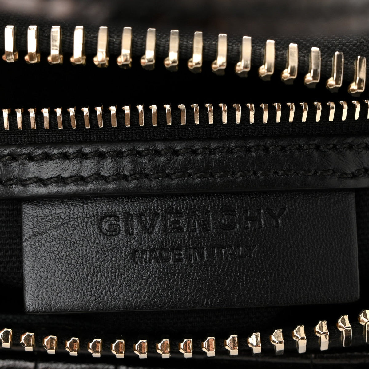 Calfskin Crocodile Embossed Mini Antigona Black