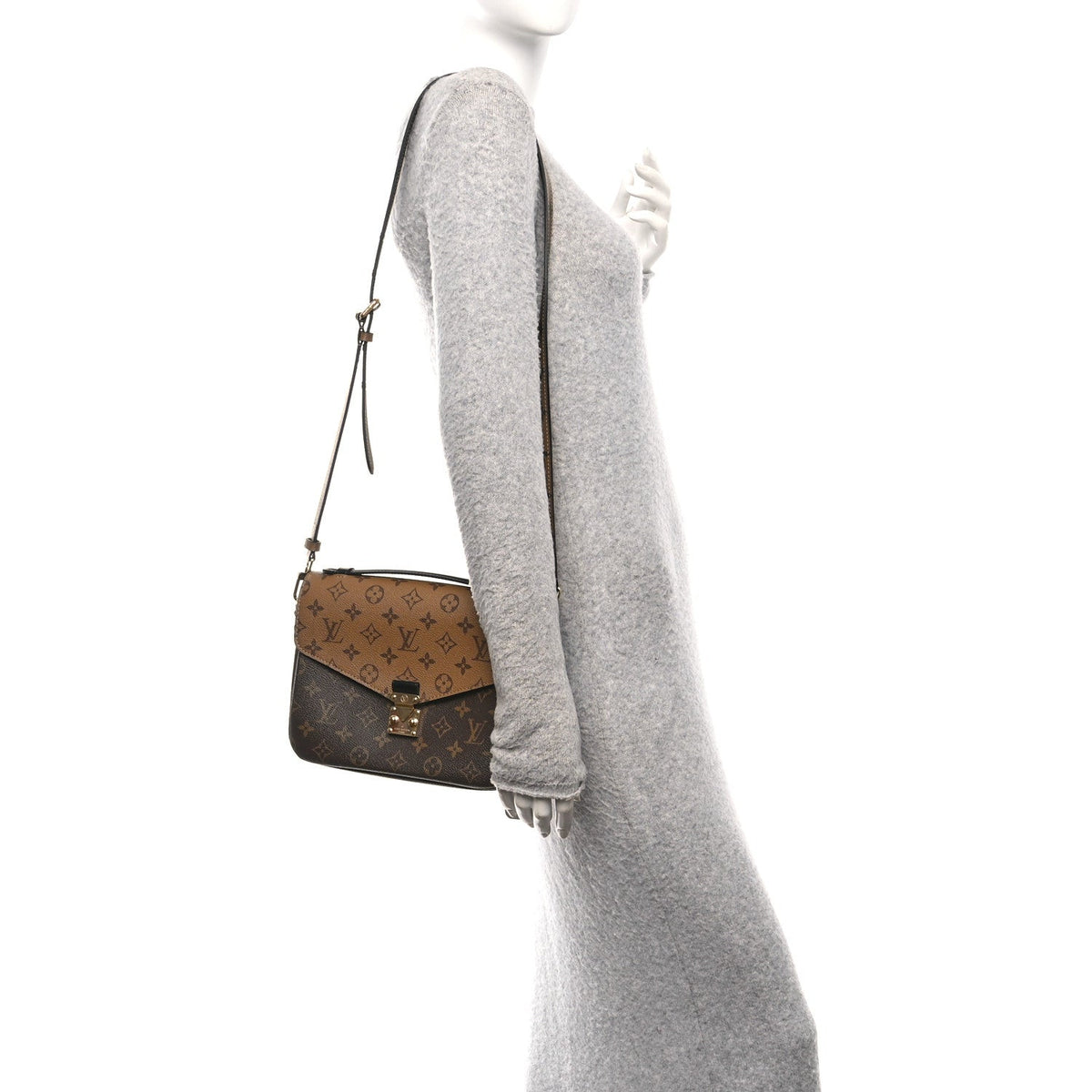 Reverse Monogram Pochette Metis