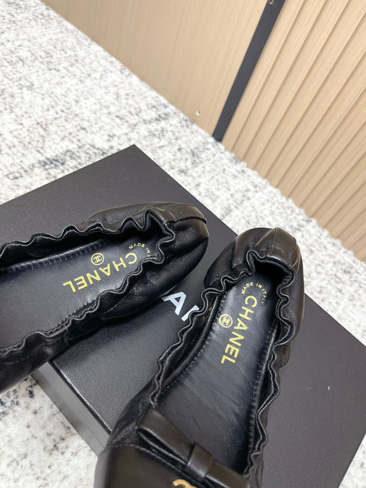 Chanel 26 Ruffle Black Ballet Flats in Lambskin 591373