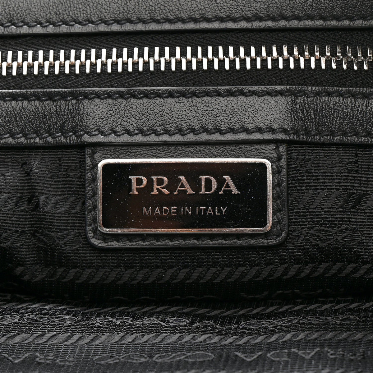 Vitello Daino Triangle Shoulder Bag Blue
