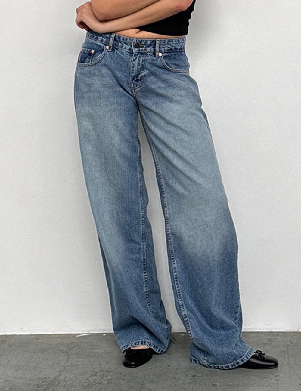 Vintage Low Rise Wide Leg Denim Jeans